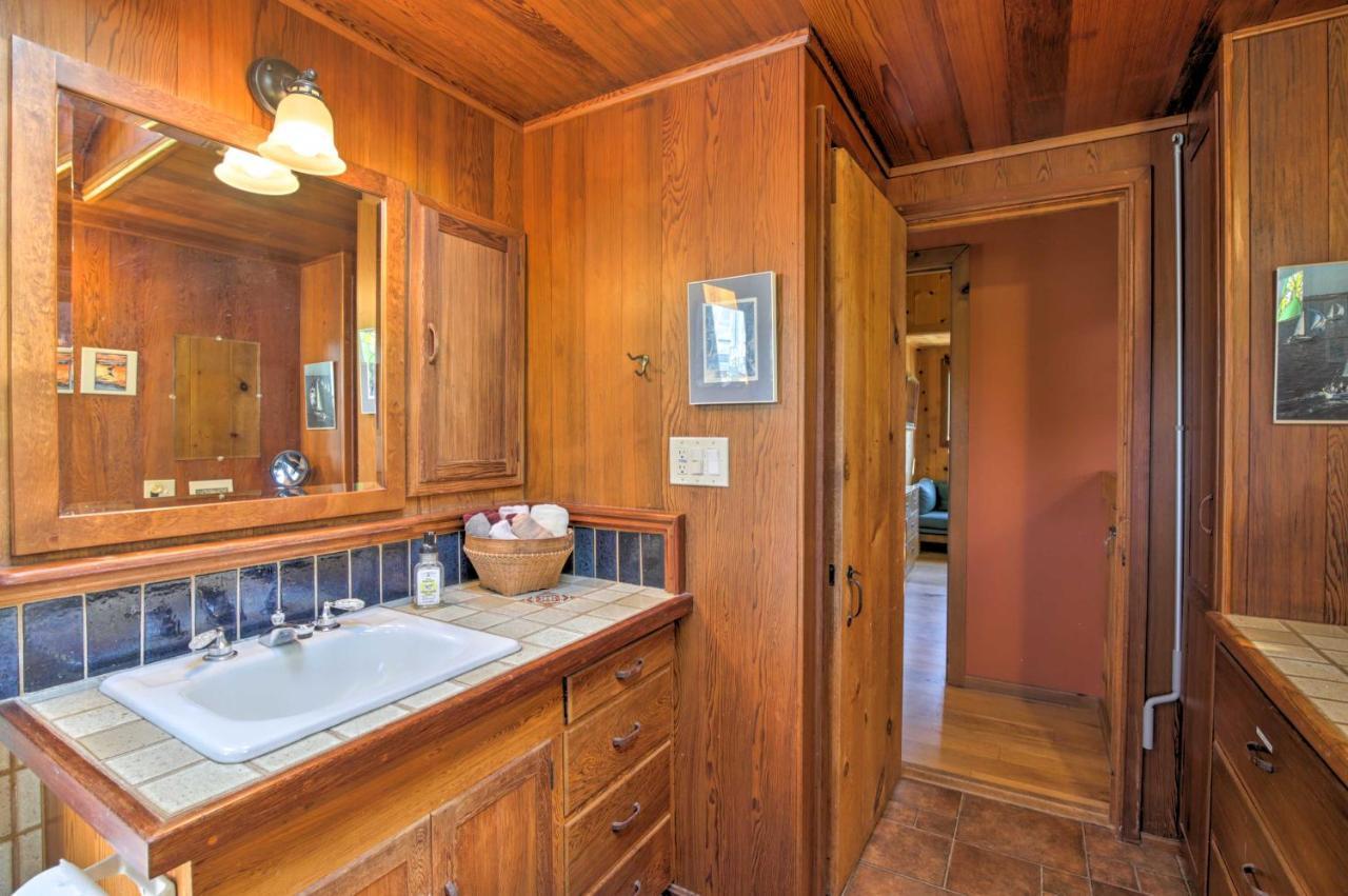 Hillside Home With Deck And Views Of Tomales Bay! إينفيرنيس المظهر الخارجي الصورة